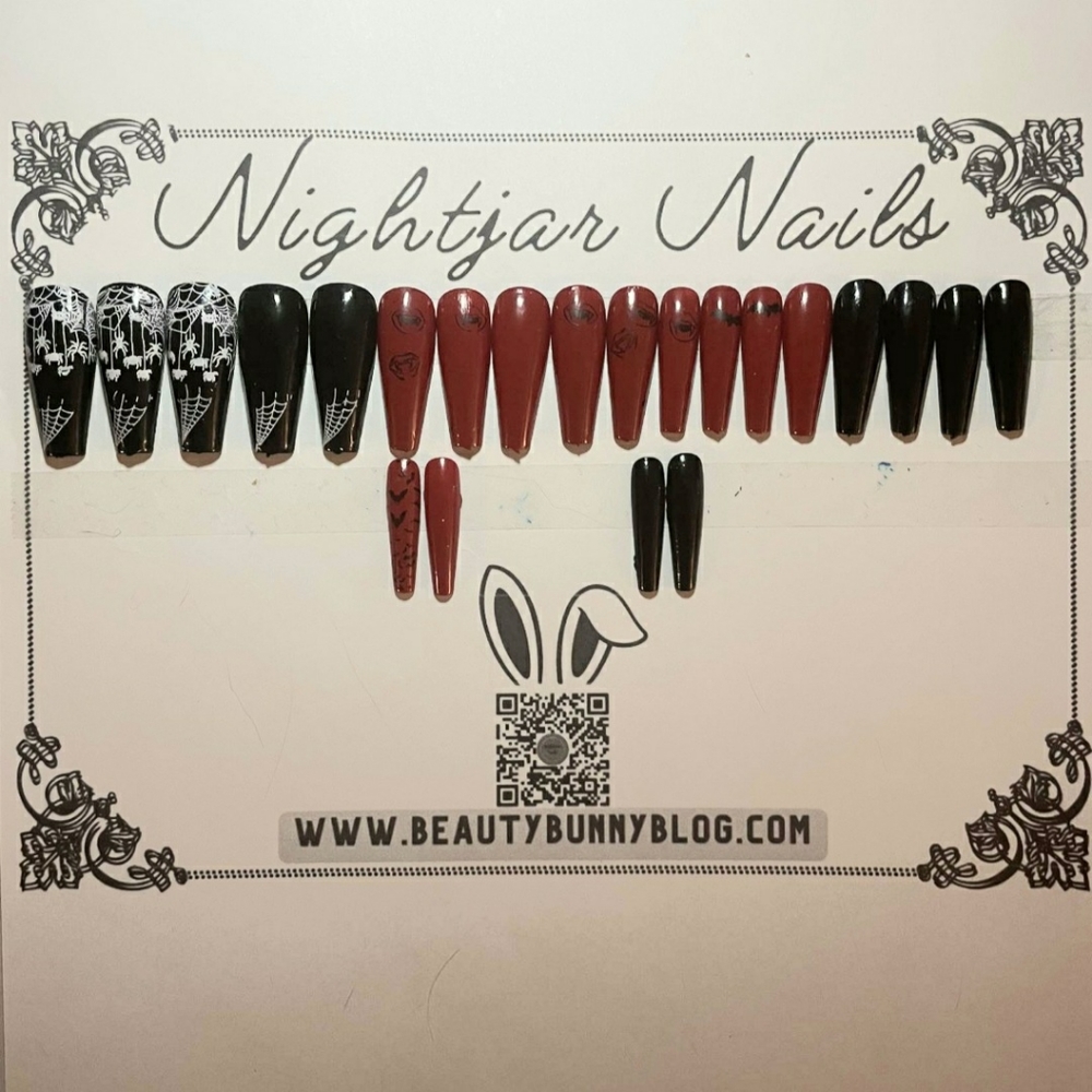 Fake Press-on Nails with Spiders Black and Red